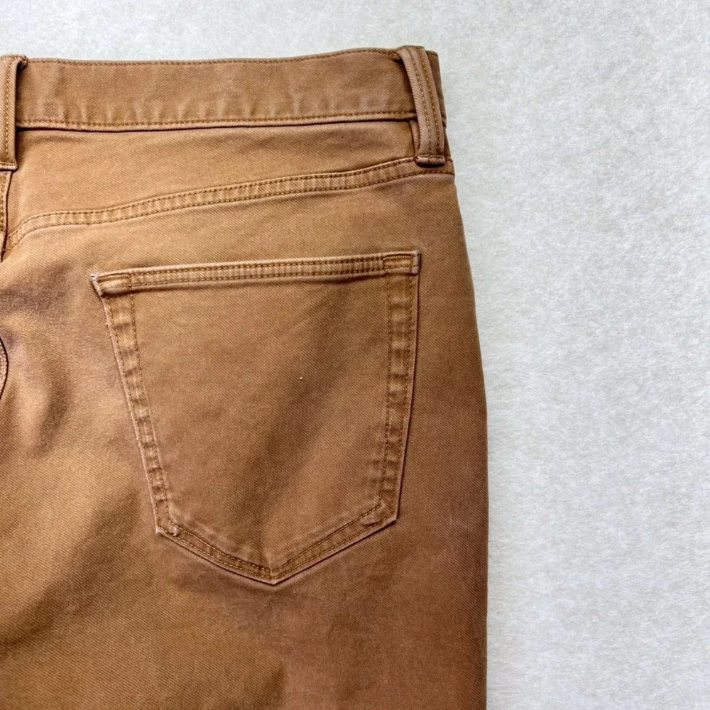 Banana Republic experience first